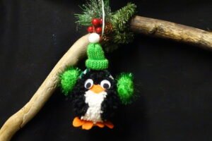 JH-Baby Penguin Tree Hanger