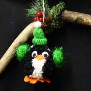 JH-Baby Penguin Tree Hanger